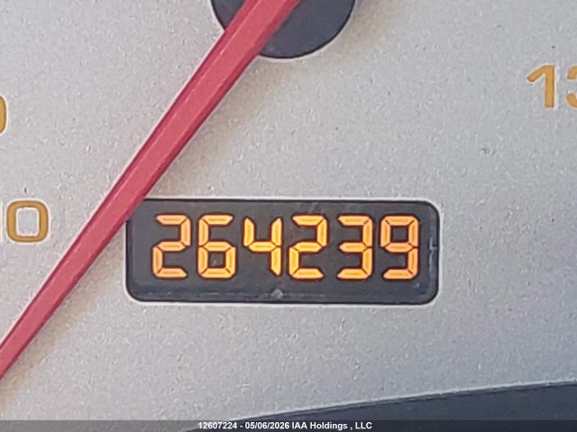 12607224 :رقم المزاد ، 1G8JD54R35Y501563 vin ، 2005 Saturn L300 2 مزاد بيع