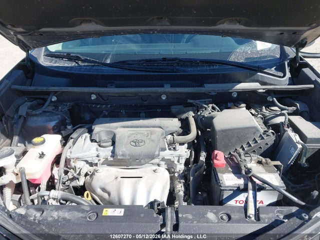 12607270 :رقم المزاد ، 2T3BFREV0FW238712 vin ، 2015 Toyota Rav4 Le مزاد بيع