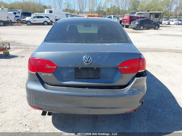 12607290 :رقم المزاد ، 3VW2K7AJXBM078561 vin ، 2011 Volkswagen Jetta S مزاد بيع