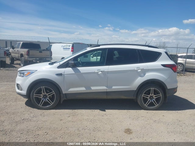 1FMCU0HD4KUA83223 Ford ESCAPE SEL