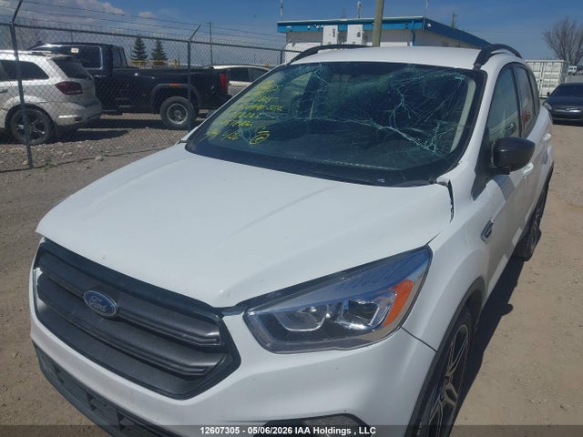 1FMCU0HD4KUA83223 Ford ESCAPE SEL