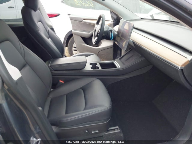 Tesla Model Y Long Range 2023 7SAYGDEE7PF591730 Image 5