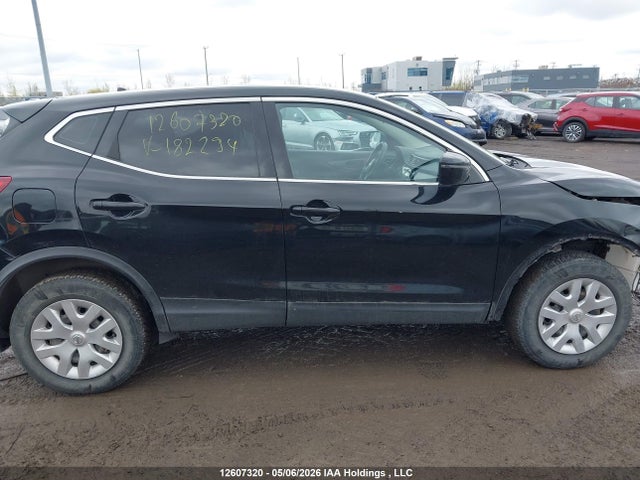JN1BJ1CPXJW182294 Nissan Qashqai S/sv