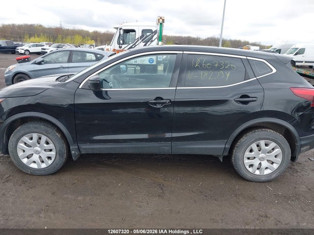 JN1BJ1CPXJW182294 Nissan Qashqai S/sv