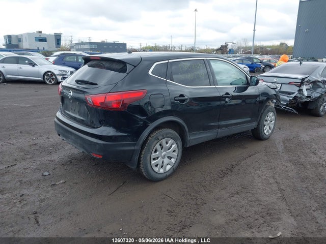 JN1BJ1CPXJW182294 Nissan Qashqai S/sv