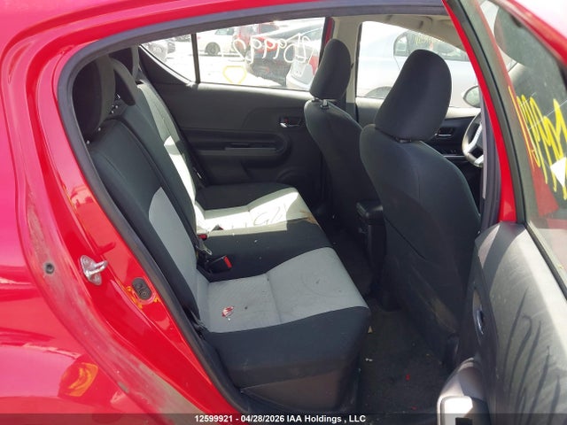 JTDKDTB37G1117519 Toyota Prius C Technology