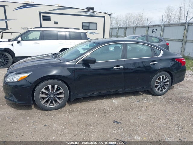 12607358 :رقم المزاد ، 1N4AL3AP5HN339981 vin ، 2017 Nissan Altima 2.5/s/sv/sl/sr مزاد بيع