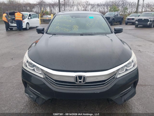 12607381 :رقم المزاد ، 1HGCR2F6XHA805585 vin ، 2017 Honda Accord مزاد بيع
