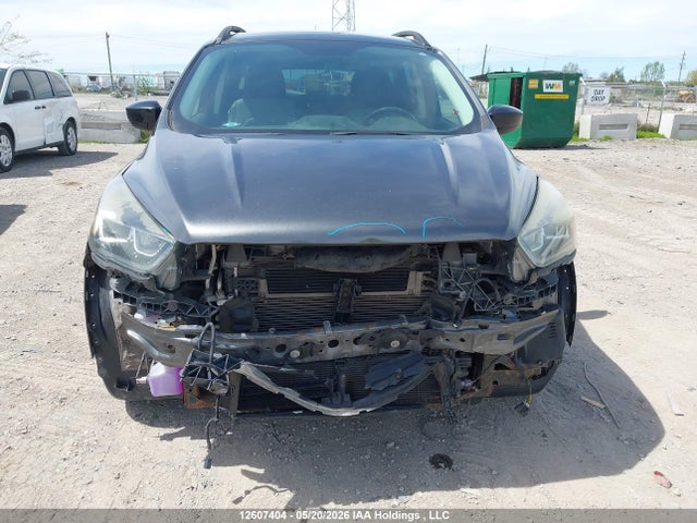 1FMCU0GD6HUA05505 Ford ESCAPE SE
