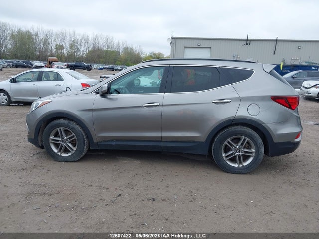 5NMZT3LB7HH039371 Hyundai Santa Fe Sport 2.4 Base