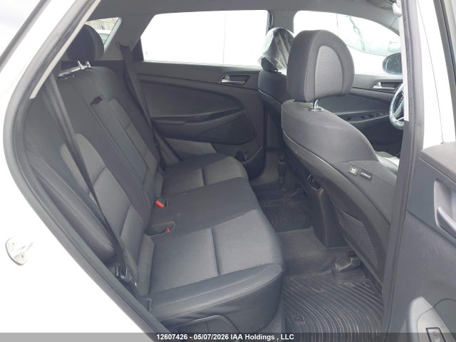 KM8J33A40HU306307 Hyundai Tucson Limited/sport And Eco/se