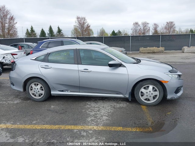 Продажа на аукционе авто 2018 Honda Civic, vin: 2HGFC2F53JH015462, номер лота: 12607429