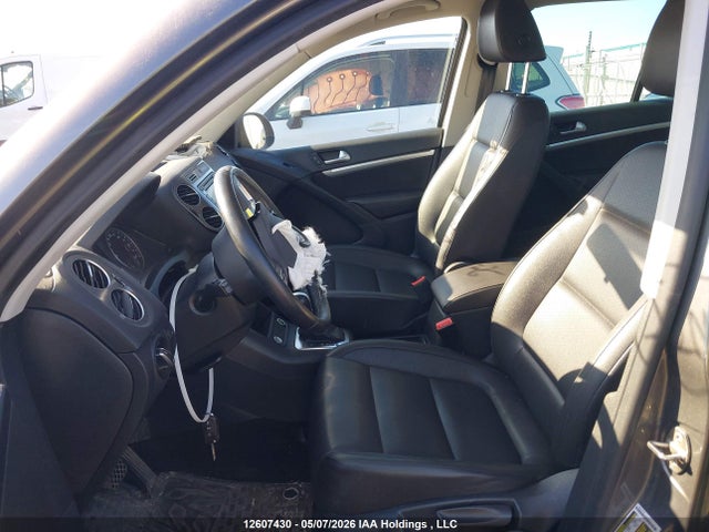 WVGJV7AX9FW548865 Volkswagen Tiguan Comfortline/highline/special Edition/trendline