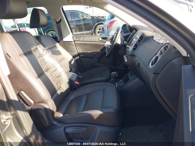 WVGJV7AX9FW548865 Volkswagen Tiguan Comfortline/highline/special Edition/trendline