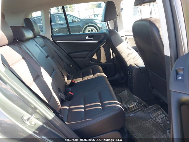 WVGJV7AX9FW548865 Volkswagen Tiguan Comfortline/highline/special Edition/trendline