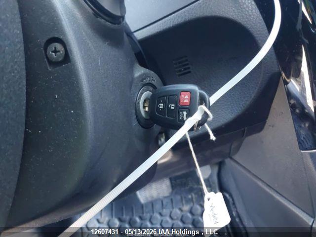 2T1BURHE4HC824876 Toyota COROLLA SE