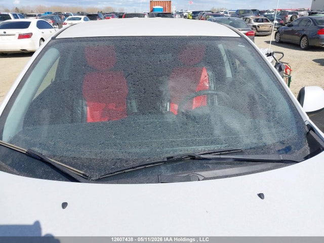 JA4AJUAU4RU601485 Mitsubishi RVR
