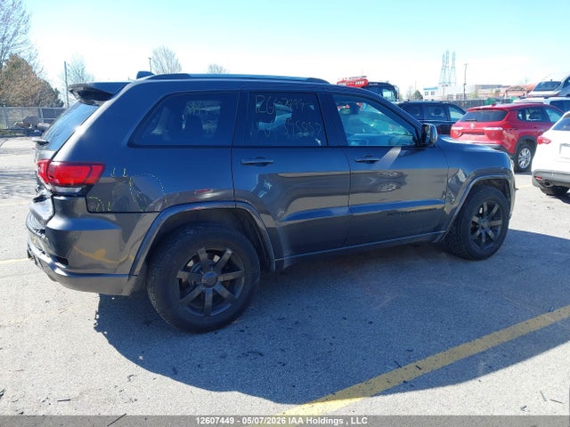 1C4RJFAG1JC395857 Jeep Grand Cherokee Laredo