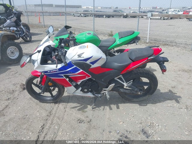 Продажа на аукционе авто 2015 Honda Cbr300 Ra, vin: MLHNC5160F5100542, номер лота: 12607455