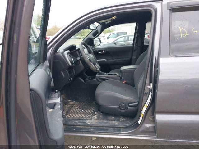 12607462 :رقم المزاد ، 5TFDZ5BN9JX029731 vin ، 2018 Toyota Tacoma Dbl Cab/sr5/trd Sport/or مزاد بيع