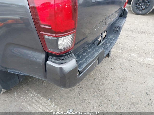 12607462 :رقم المزاد ، 5TFDZ5BN9JX029731 vin ، 2018 Toyota Tacoma Dbl Cab/sr5/trd Sport/or مزاد بيع