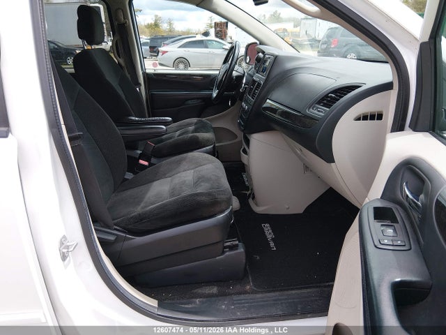 2016 Dodge Grand Caravan Se/sxt მანქანა იყიდება აუქციონზე, vin: 2C4RDGBG3GR218853, აუქციონის ნომერი: 12607474
