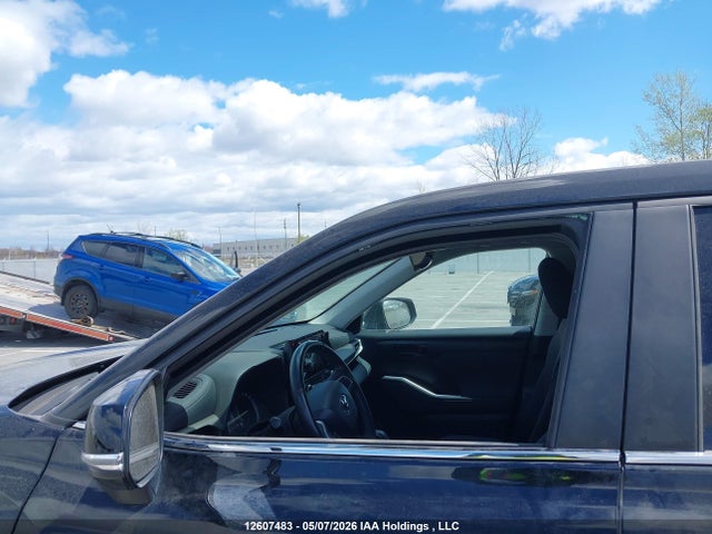 2023 Toyota Highlander Hybrid Le მანქანა იყიდება აუქციონზე, vin: 5TDBBRCH3PS127924, აუქციონის ნომერი: 12607483