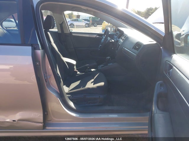 3VW2K7AJ8FM323024 Volkswagen Jetta 2.0l Trendline/2.0l Trendline+