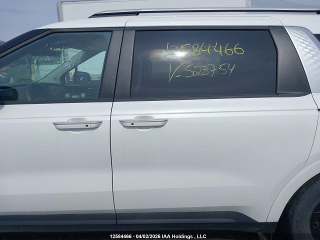 Продаж на аукціоні авто 2025 Kia Carnival Lx/lx+, vin: KNDNB5K36S6523754, номер лоту: 12584466