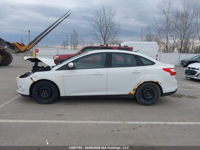 Ford FOCUS SE 2014 1FADP3F20EL177960 Image 15