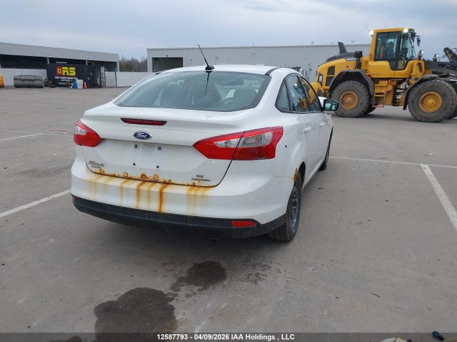 Ford FOCUS SE 2014 1FADP3F20EL177960 Image 4