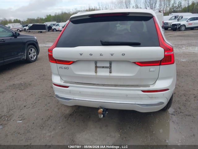 2022 Volvo Xc60 T8 Recharge Inscription მანქანა იყიდება აუქციონზე, vin: LYVBR0DL9NB968112, აუქციონის ნომერი: 12607581