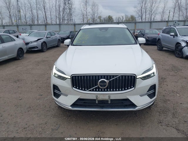 2022 Volvo Xc60 T8 Recharge Inscription მანქანა იყიდება აუქციონზე, vin: LYVBR0DL9NB968112, აუქციონის ნომერი: 12607581