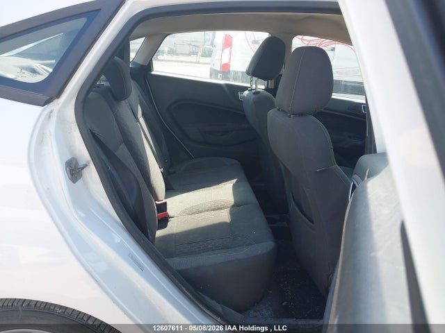 3FADP4BJ8EM138003 Ford FIESTA SE