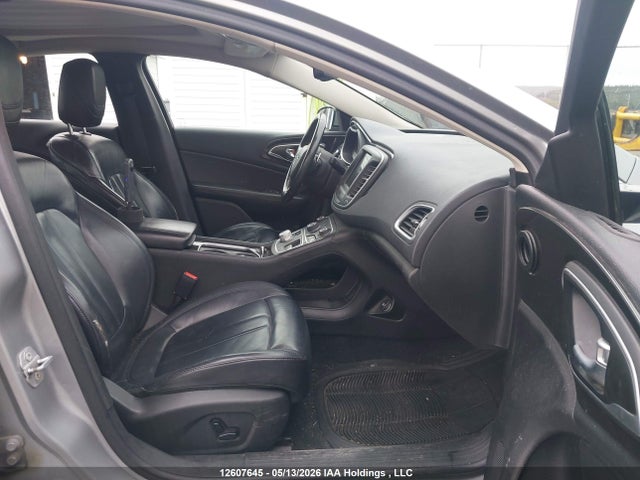12607645 :رقم المزاد ، 1C3CCCCG5FN606781 vin ، 2015 Chrysler 200 C مزاد بيع