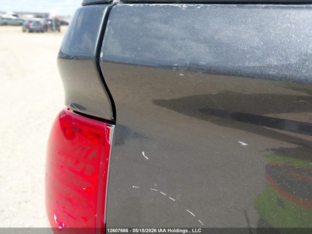 5TFHY5F1XFX452305 Toyota Tundra Limited 5.7l V8