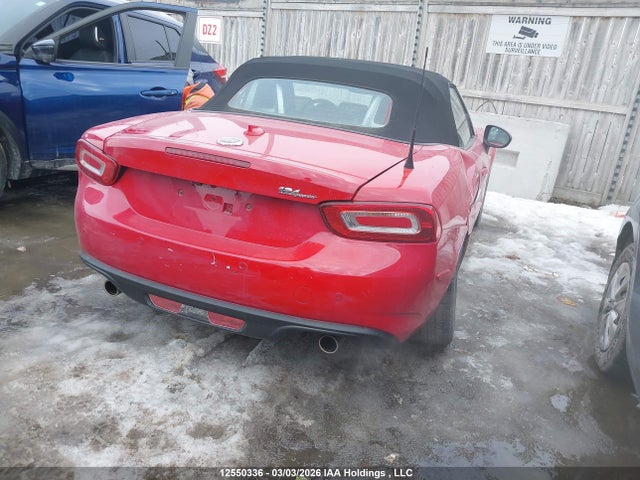 JC1NFAEK8H0102966 Fiat 124 Spider Lusso