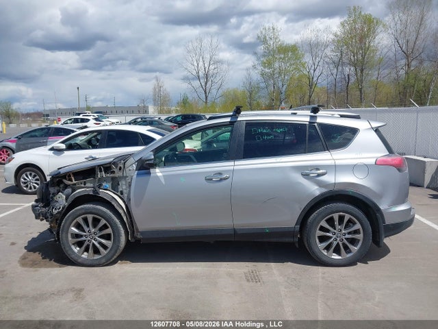 12607708 :رقم المزاد ، JTMDJREV2HD104033 vin ، 2017 Toyota Rav4 Hybrid Limited مزاد بيع