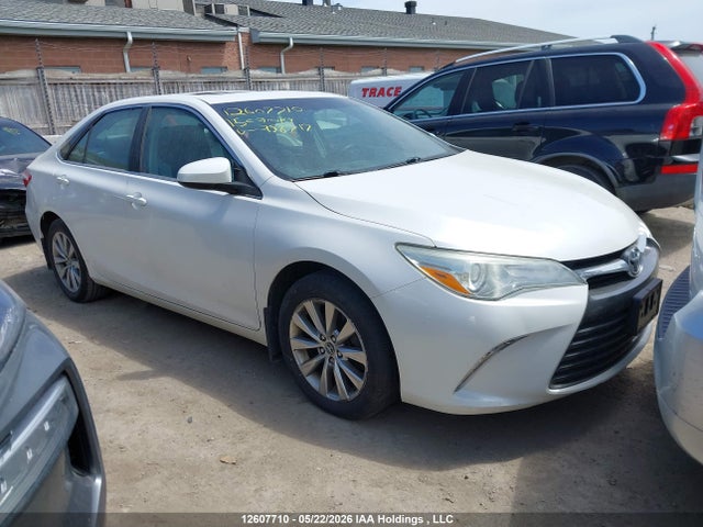 2015 Toyota Camry მანქანა იყიდება აუქციონზე, vin: 4T1BF1FK7FU958717, აუქციონის ნომერი: 12607710