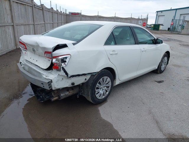 12607720 :رقم المزاد ، 4T1BF1FK4EU756884 vin ، 2014 Toyota Camry Le مزاد بيع