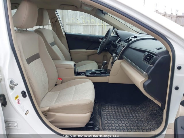 12607720 :رقم المزاد ، 4T1BF1FK4EU756884 vin ، 2014 Toyota Camry Le مزاد بيع