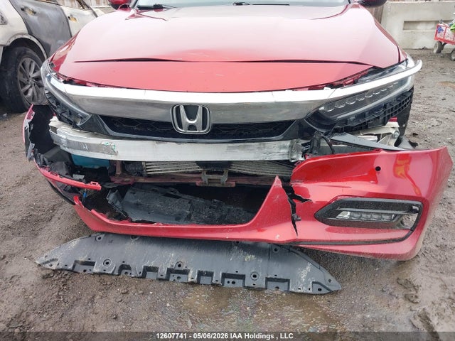 2018 Honda Accord Touring მანქანა იყიდება აუქციონზე, vin: 1HGCV1F97JA808272, აუქციონის ნომერი: 12607741