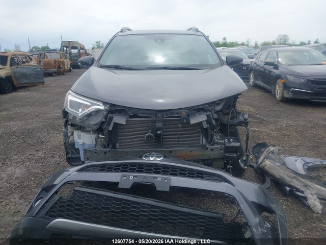 12607754 :رقم المزاد ، 2T3JFREV0HW569384 vin ، 2017 Toyota Rav4 Se مزاد بيع