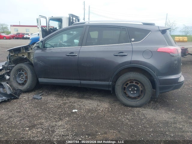 12607754 :رقم المزاد ، 2T3JFREV0HW569384 vin ، 2017 Toyota Rav4 Se مزاد بيع