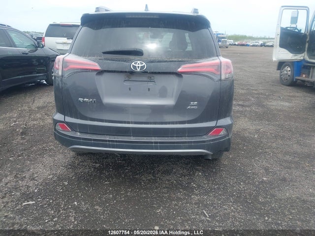 12607754 :رقم المزاد ، 2T3JFREV0HW569384 vin ، 2017 Toyota Rav4 Se مزاد بيع