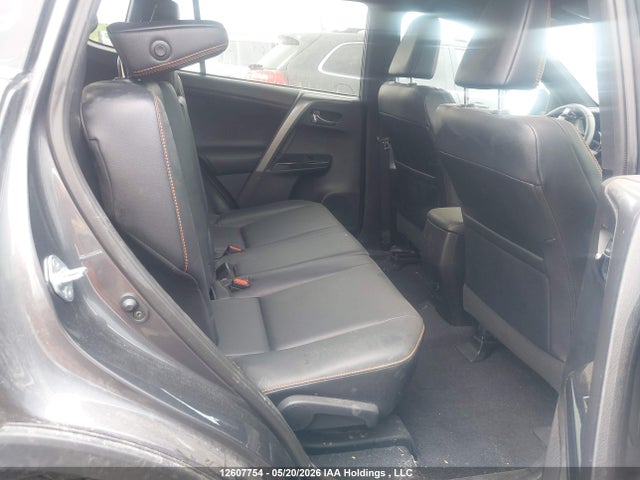 12607754 :رقم المزاد ، 2T3JFREV0HW569384 vin ، 2017 Toyota Rav4 Se مزاد بيع