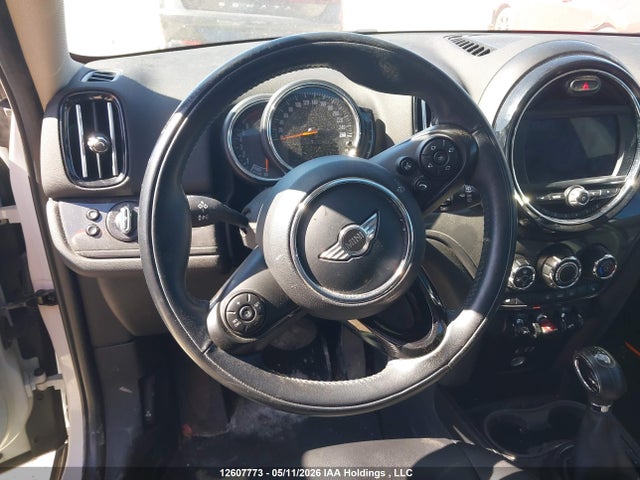 Mini Countryman Cooper 2018 WMZYV5C37J3E04438 Image 20