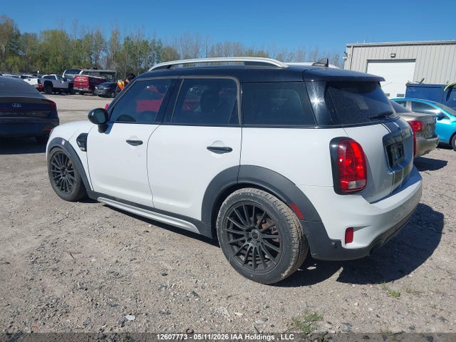 Mini Countryman Cooper 2018 WMZYV5C37J3E04438 Image 3
