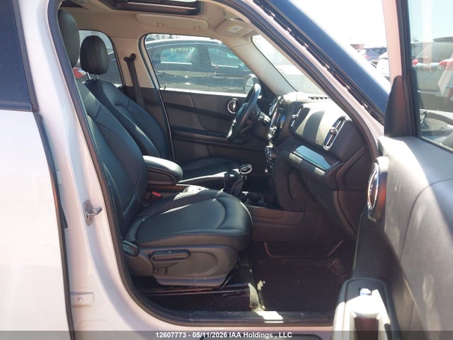 Mini Countryman Cooper 2018 WMZYV5C37J3E04438 Image 5