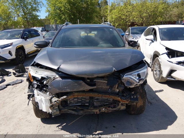 Продажа на аукционе авто 2017 Toyota Rav4 Se, vin: 2T3JFREV6HW642631, номер лота: 12607776
